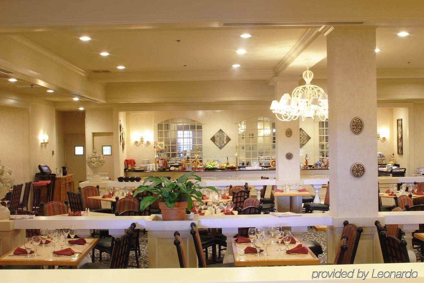 Doubletree By Hilton & Executive Meeting Center 4*