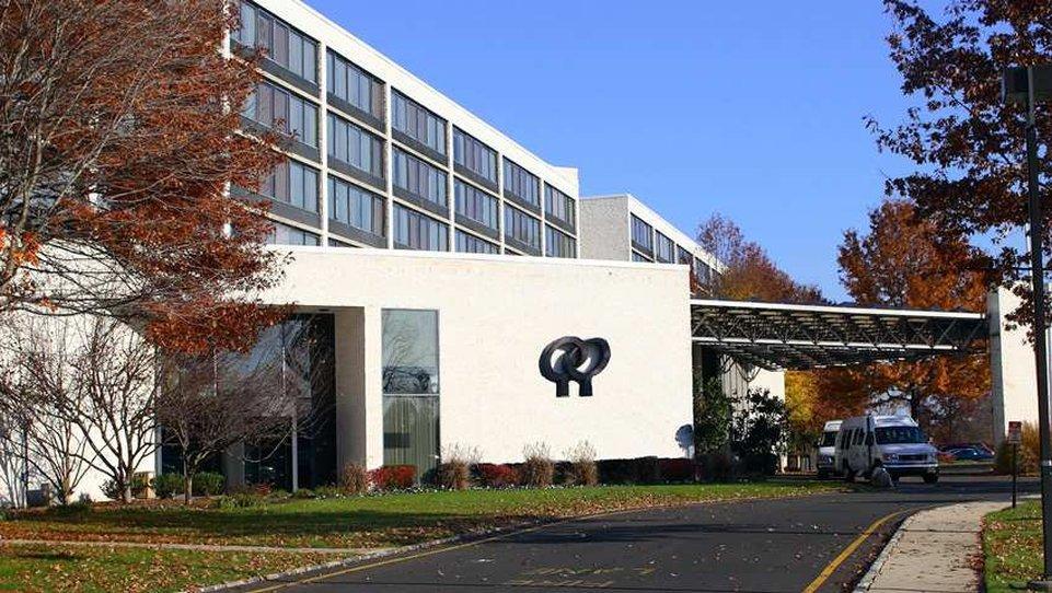 Doubletree By Hilton & Executive Meeting Center Hotel 4*